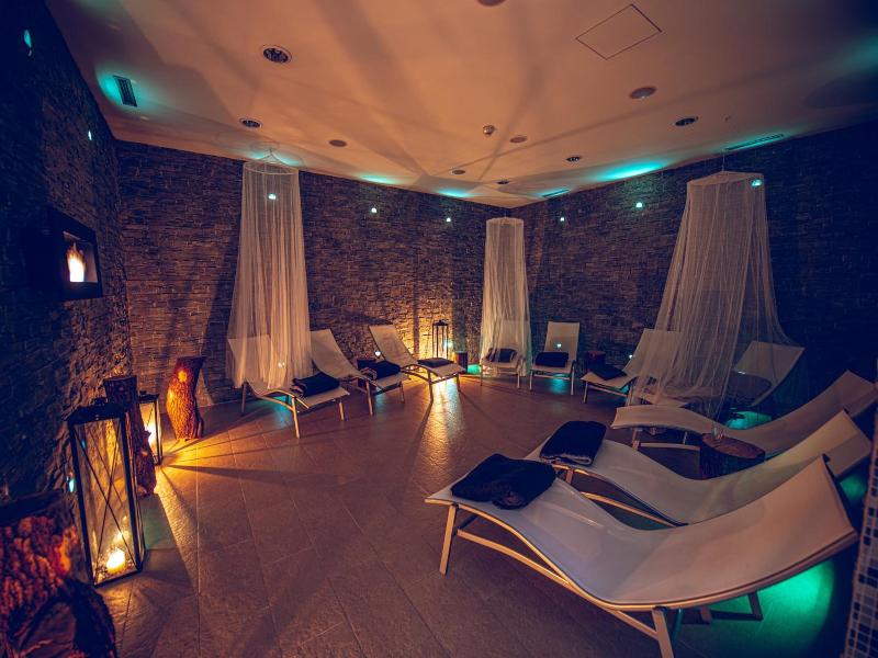 Wellness Hotel Vista image