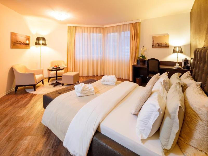 Business Hotel First image