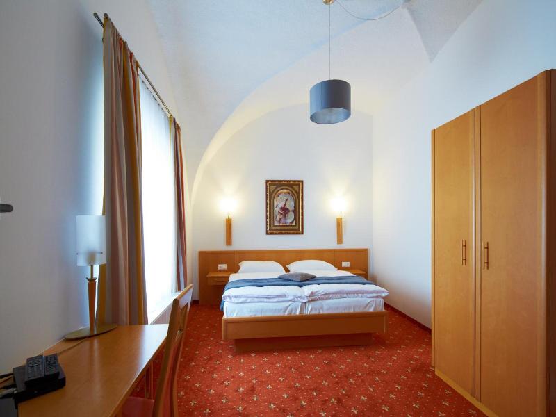 Rathauskeller Melk image