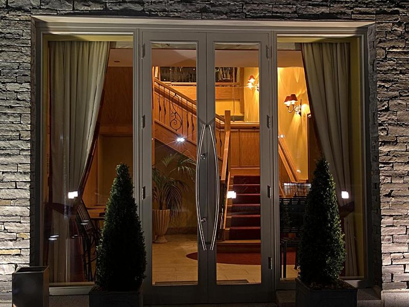 Kettles Country House Hotel image