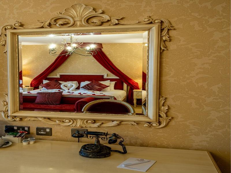 Kettles Country House Hotel image