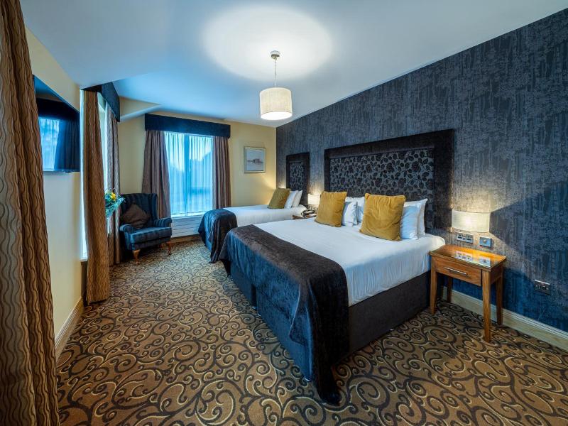 Kettles Country House Hotel image