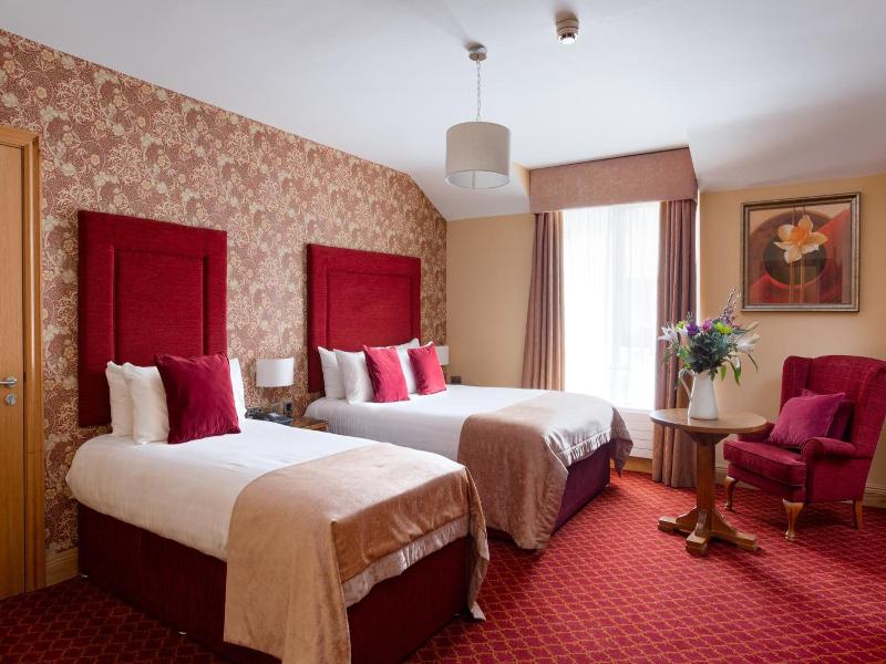 Kettles Country House Hotel image