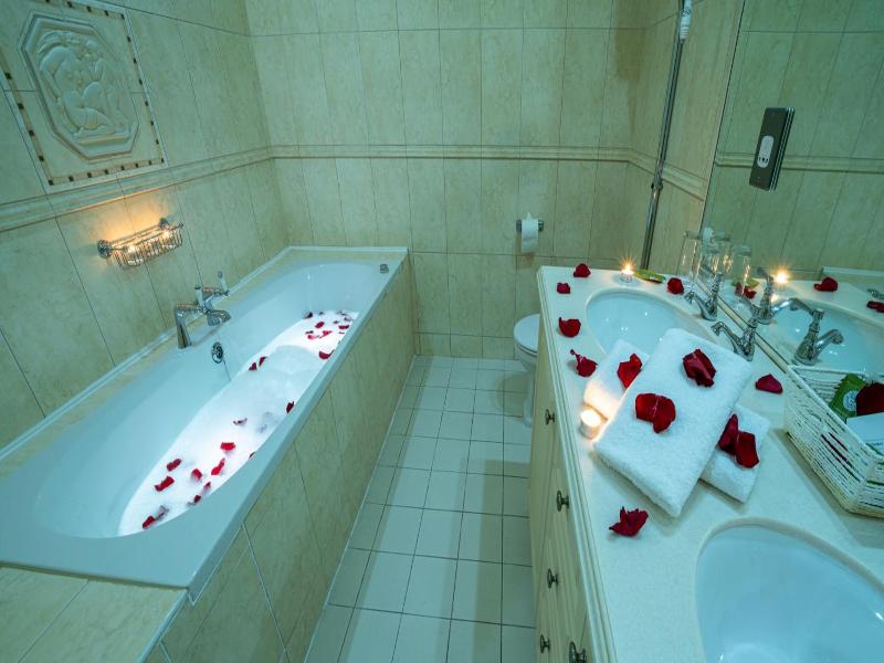 Kettles Country House Hotel image