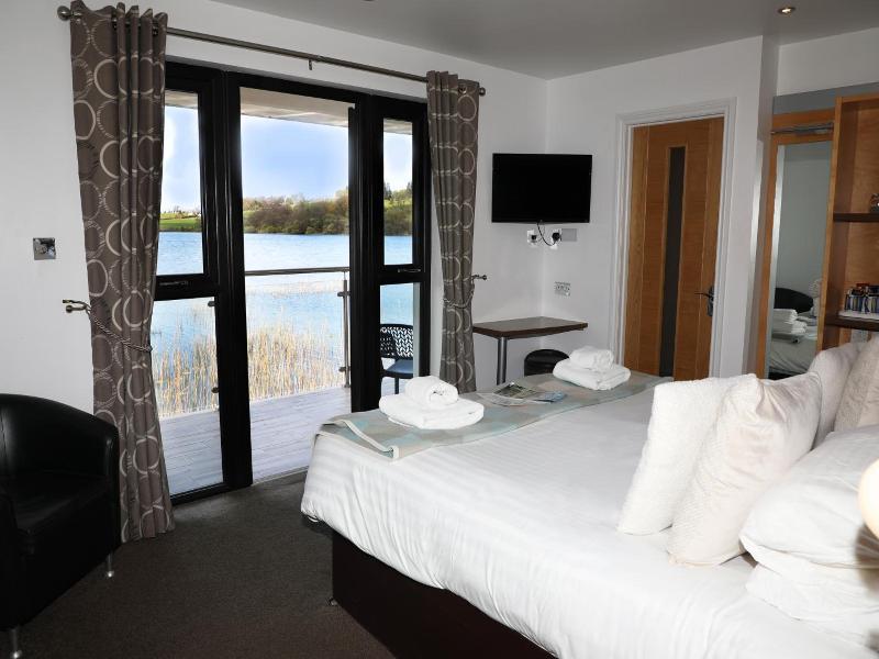 The Inn On The Loch image