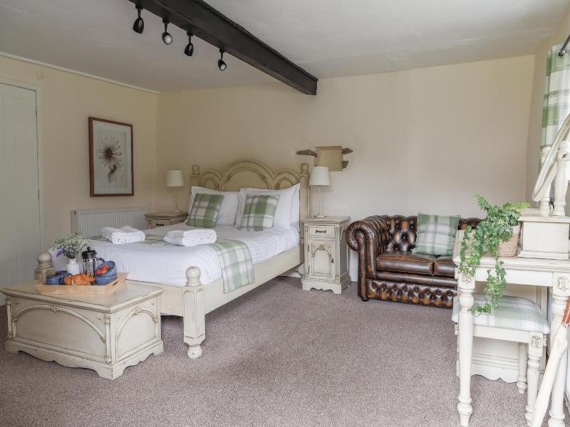 Bearslake Inn image