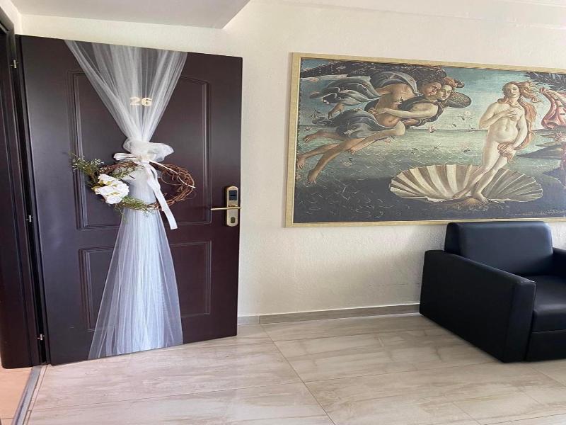 Selefkos Palace image