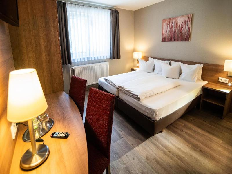 Hotel-gasthof Neue Post image