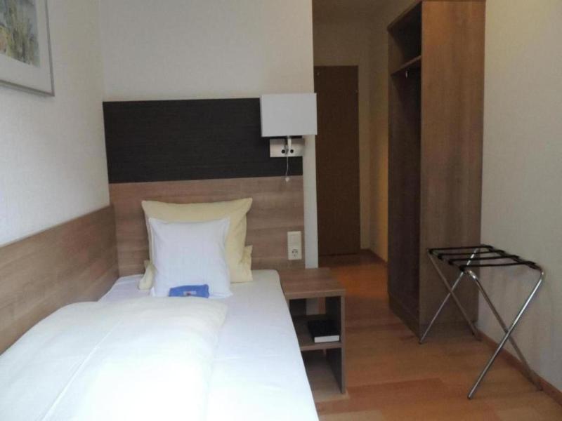 Hotel-gasthof Neue Post image