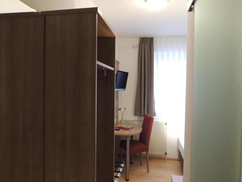 Hotel-gasthof Neue Post image