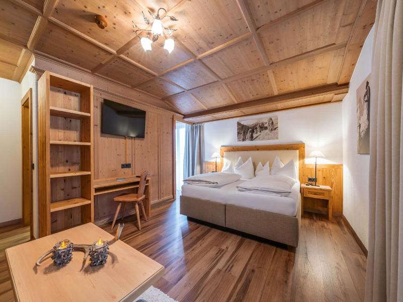 Hotel Englhof image