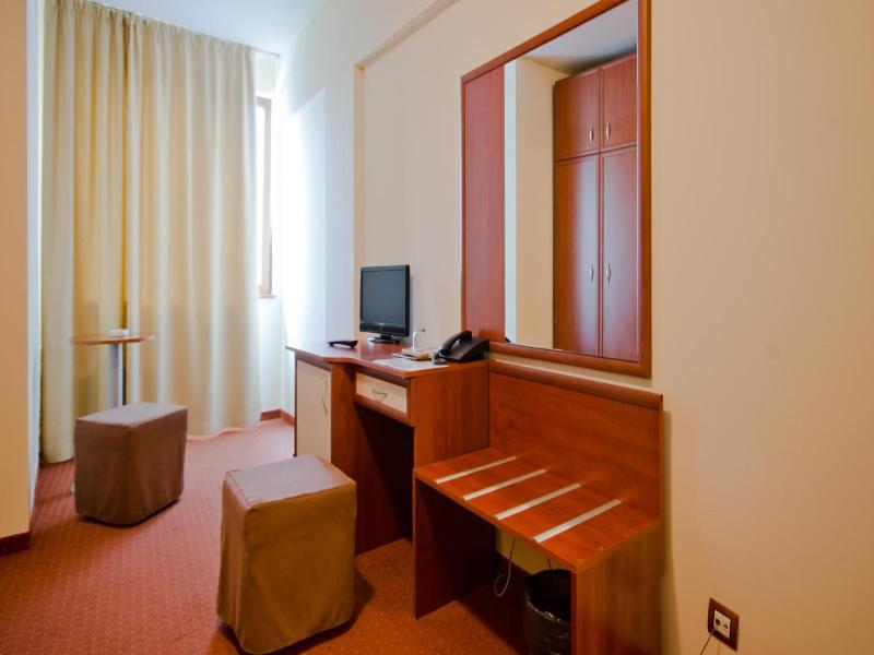 Nadejda Hotel image