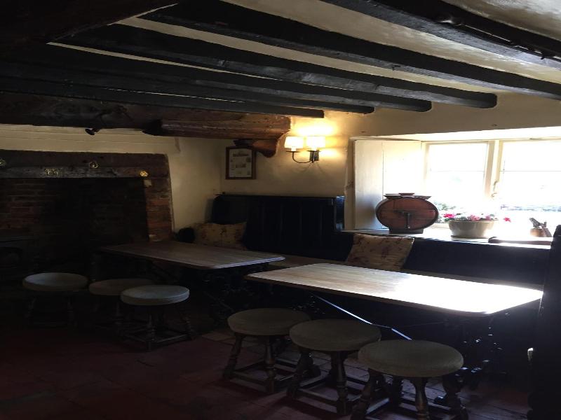 "the Rose & Crown, Snettisham" image