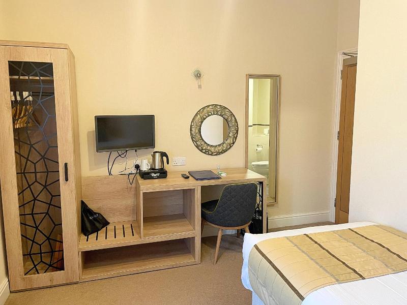 Caerwylan Hotel image