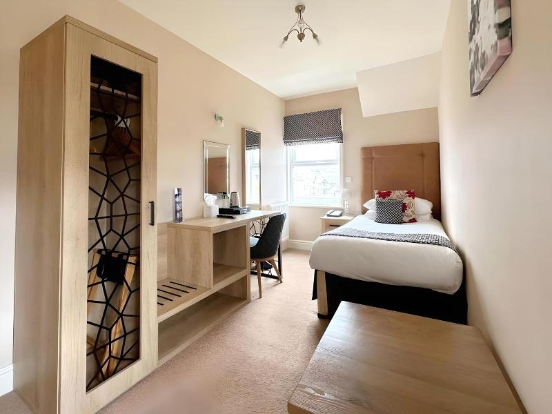 Caerwylan Hotel image