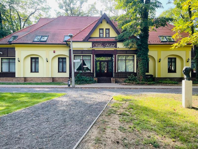 Villa Hotel image