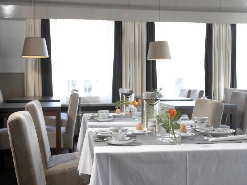 Hotel De Prins image