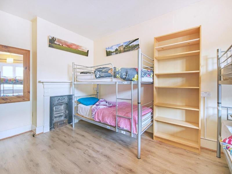 Hootananny Hostel image