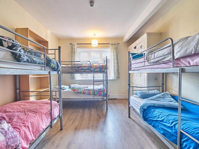 Hootananny Hostel image