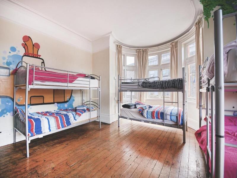 Hootananny Hostel image