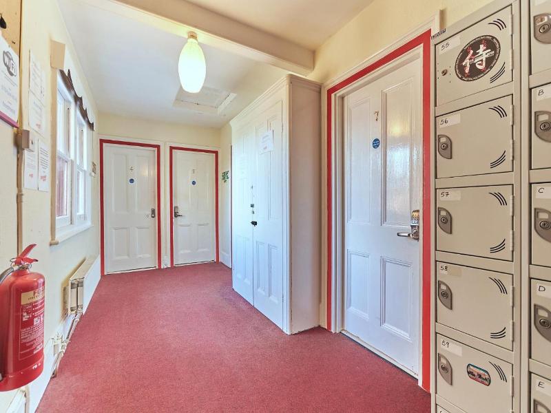 Hootananny Hostel image