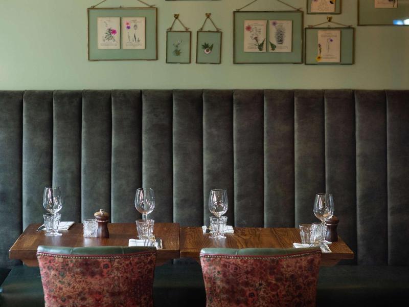 Dukes Head Hotel image