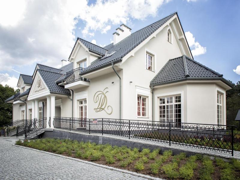 Dworek Nad Rozlewiskiem image
