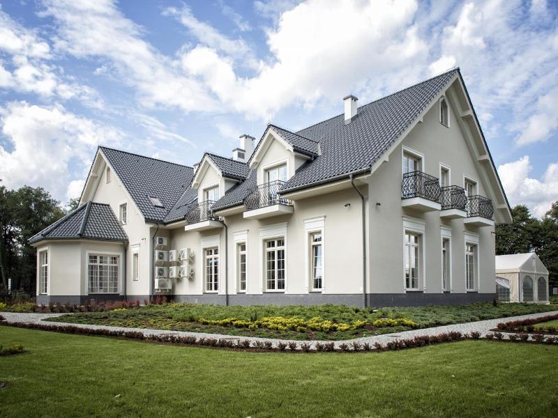 Dworek Nad Rozlewiskiem image
