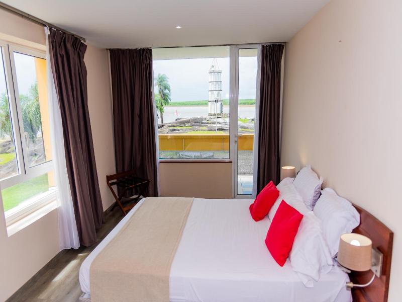 Hotel Des Roches image