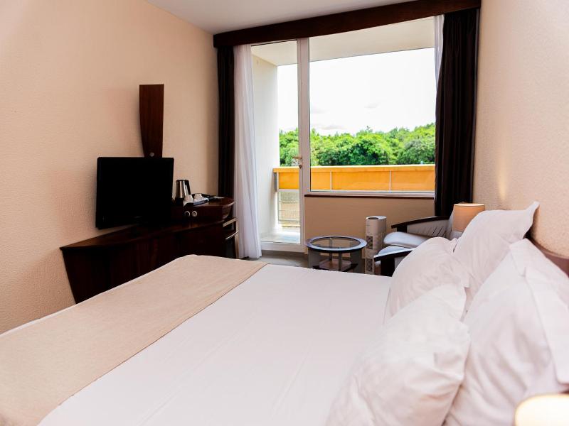 Hotel Des Roches image