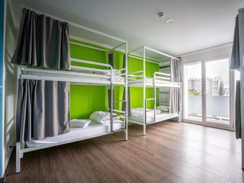 Nyon Hostel image