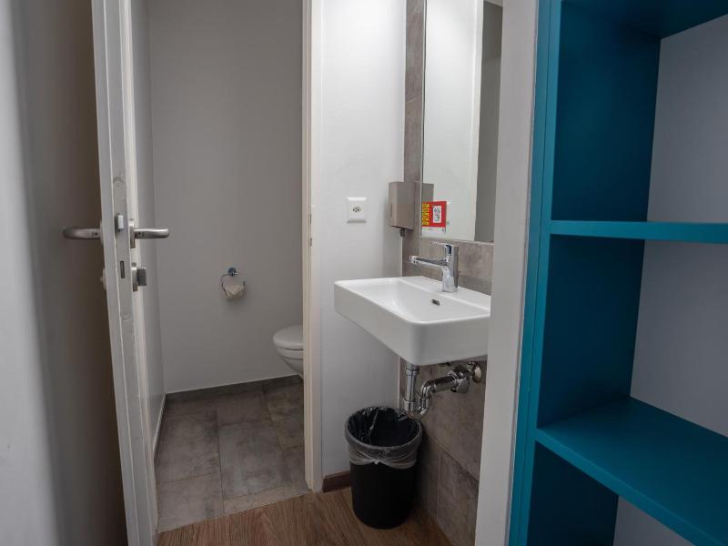Nyon Hostel image
