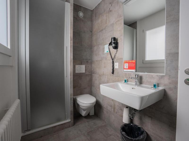 Nyon Hostel image