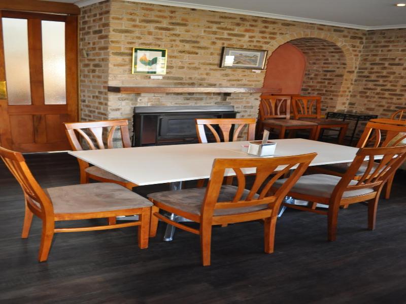 Acacia Motor Lodge