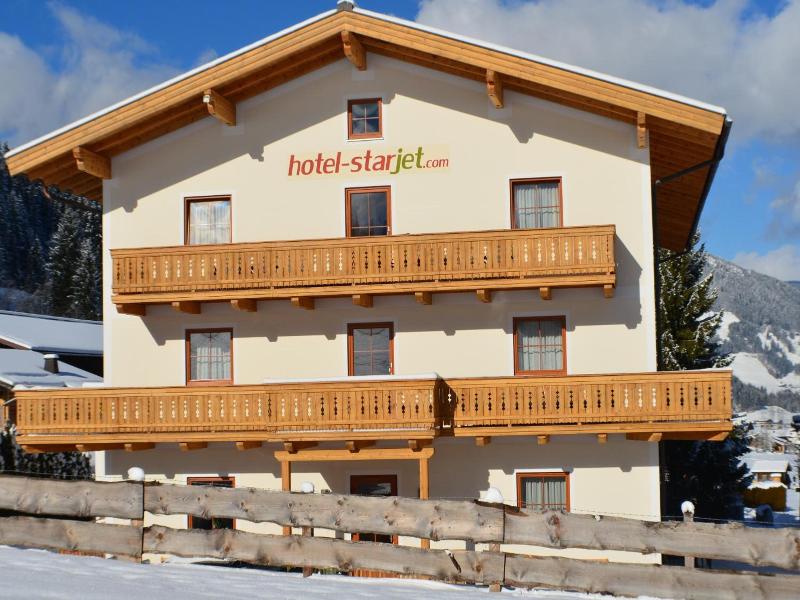 Hotel Starjet image