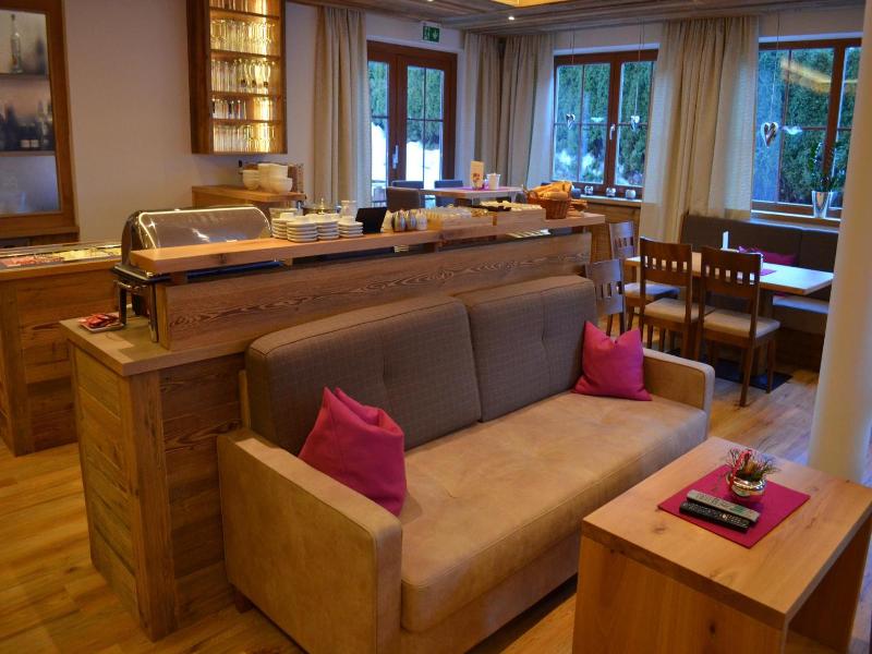 Hotel Starjet image