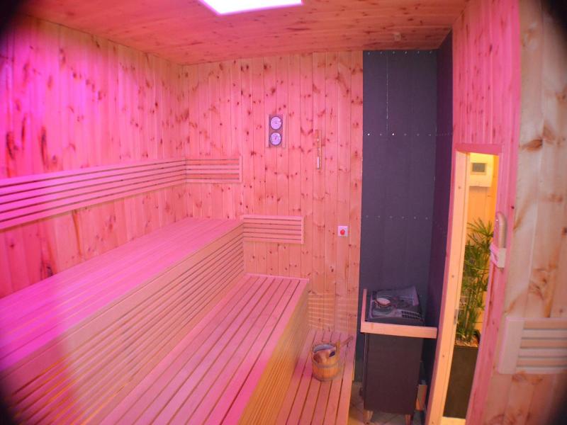 Hotel Starjet image