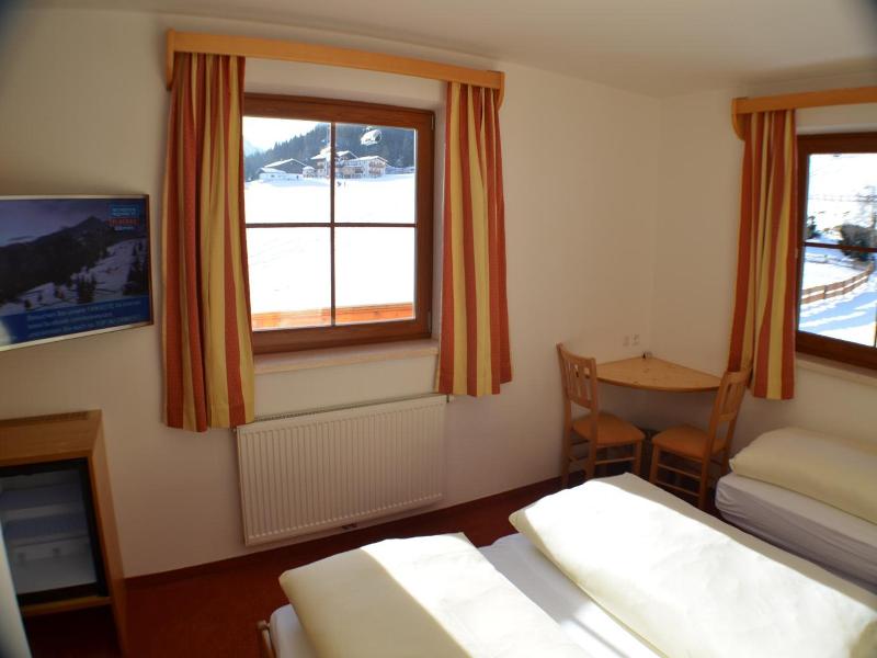 Hotel Starjet image