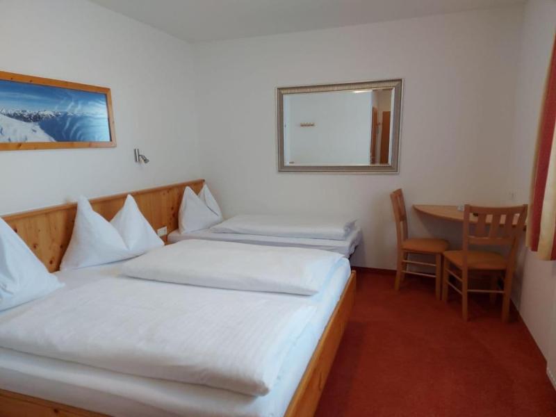 Hotel Starjet image