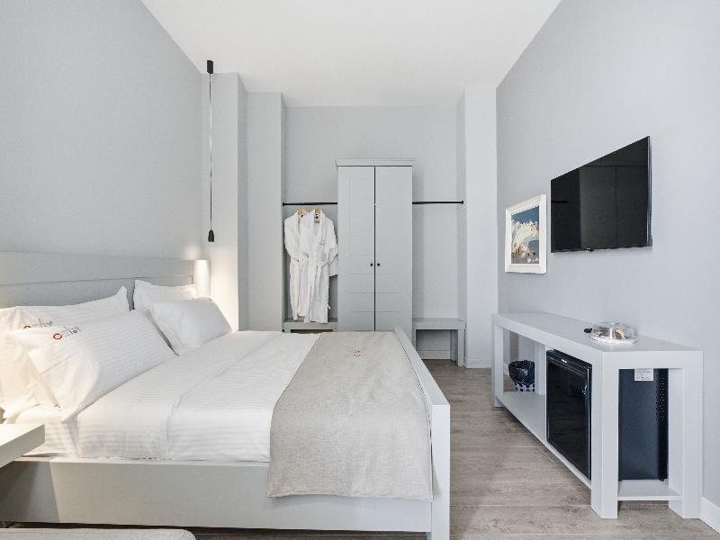 Cela Boutique Hotel image