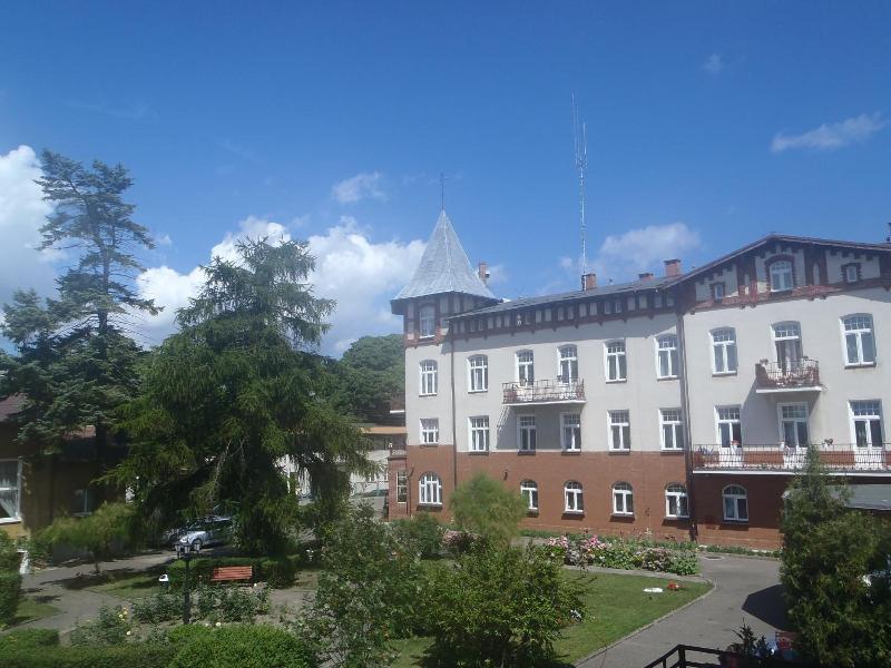 Ow Meduza I Biala Mewa image
