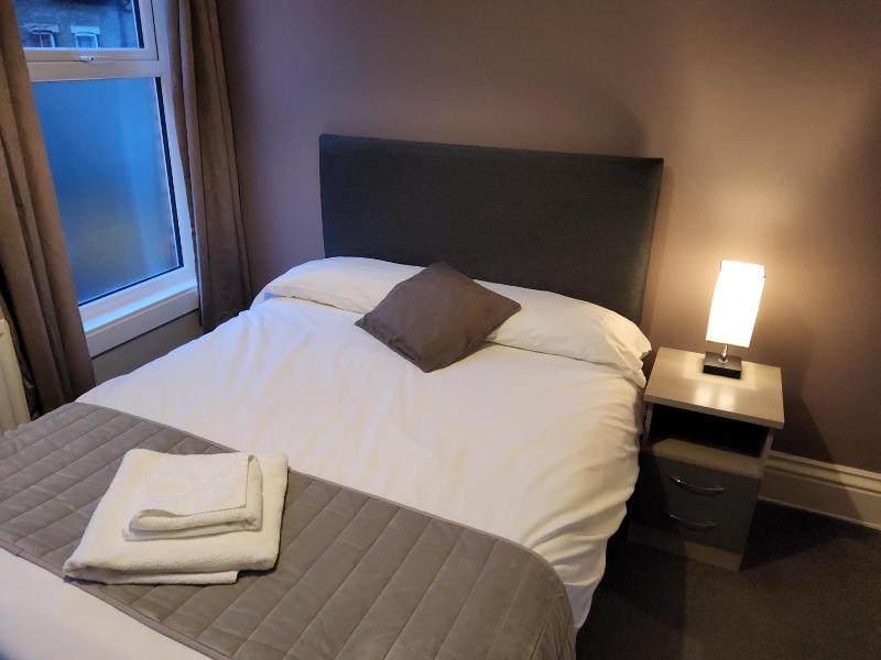 The Avenue Hotel image