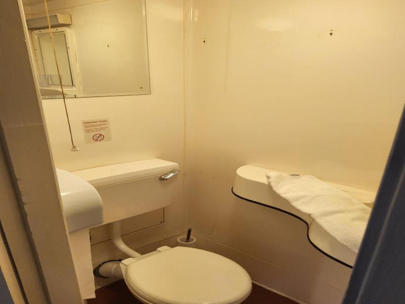 The Avenue Hotel image