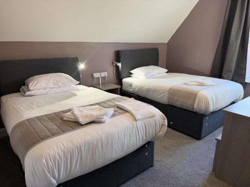 The Avenue Hotel image