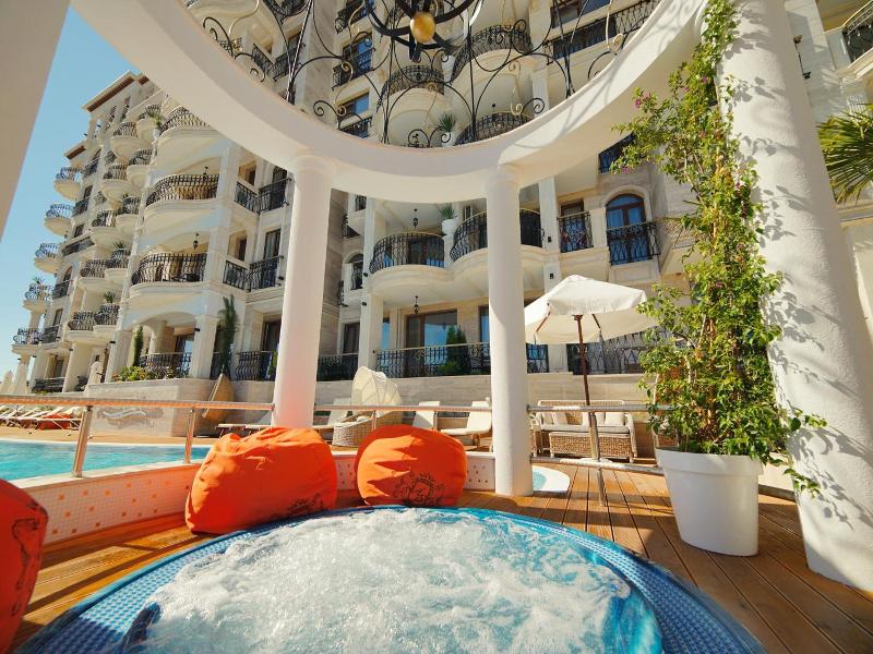 Harmony Suites Saint Vlas image