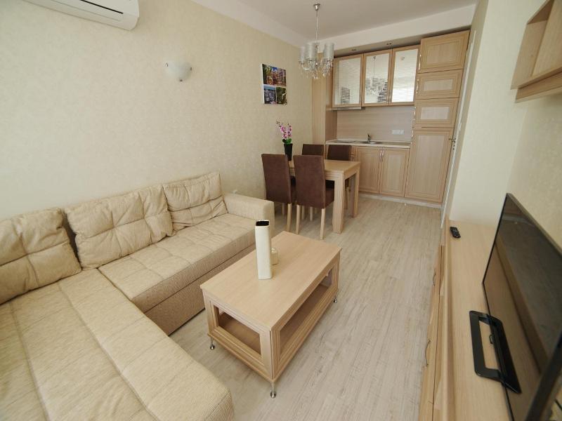 Harmony Suites Saint Vlas image
