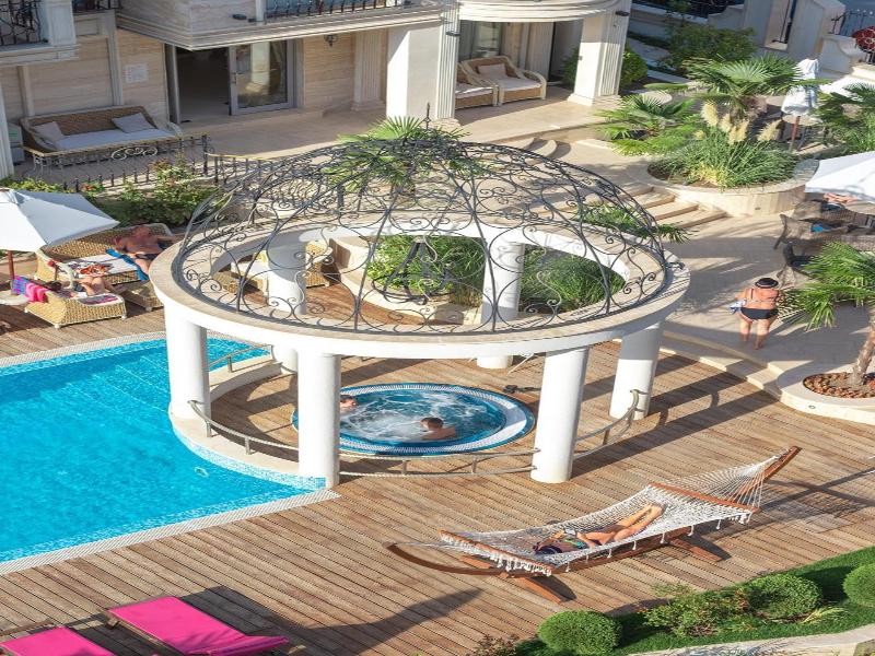 Harmony Suites Saint Vlas image
