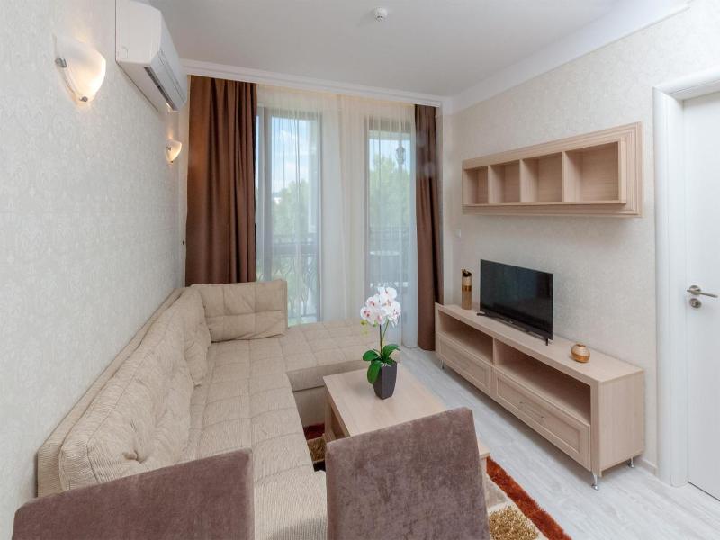 Harmony Suites Saint Vlas image