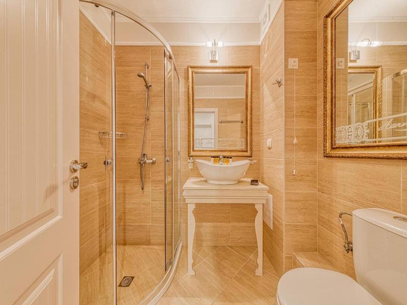 Harmony Suites Saint Vlas image