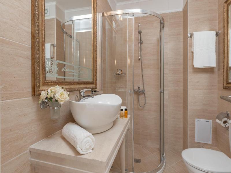 Harmony Suites Saint Vlas image
